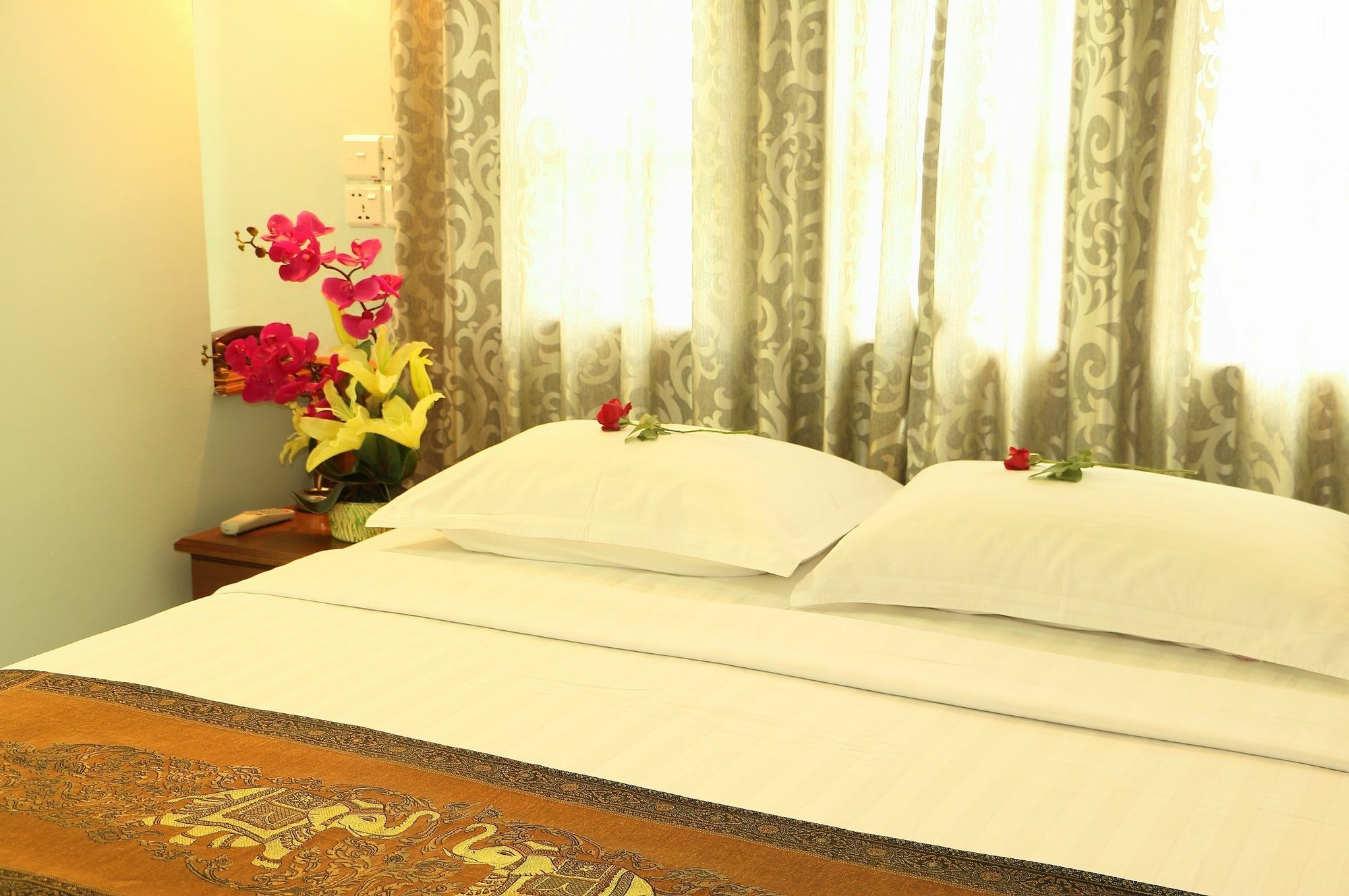 Royal City Hotel Mandalay Exterior foto
